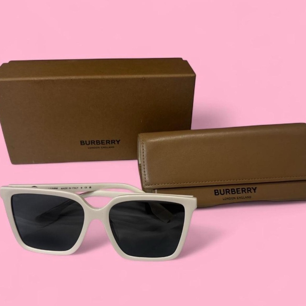 Burberry Sunglasses BE4411D 410087 57 - Ivory